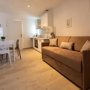 Loc Trotteur Le Fleur Des Champs F2 Cosy, Gare Sncf De Appartement